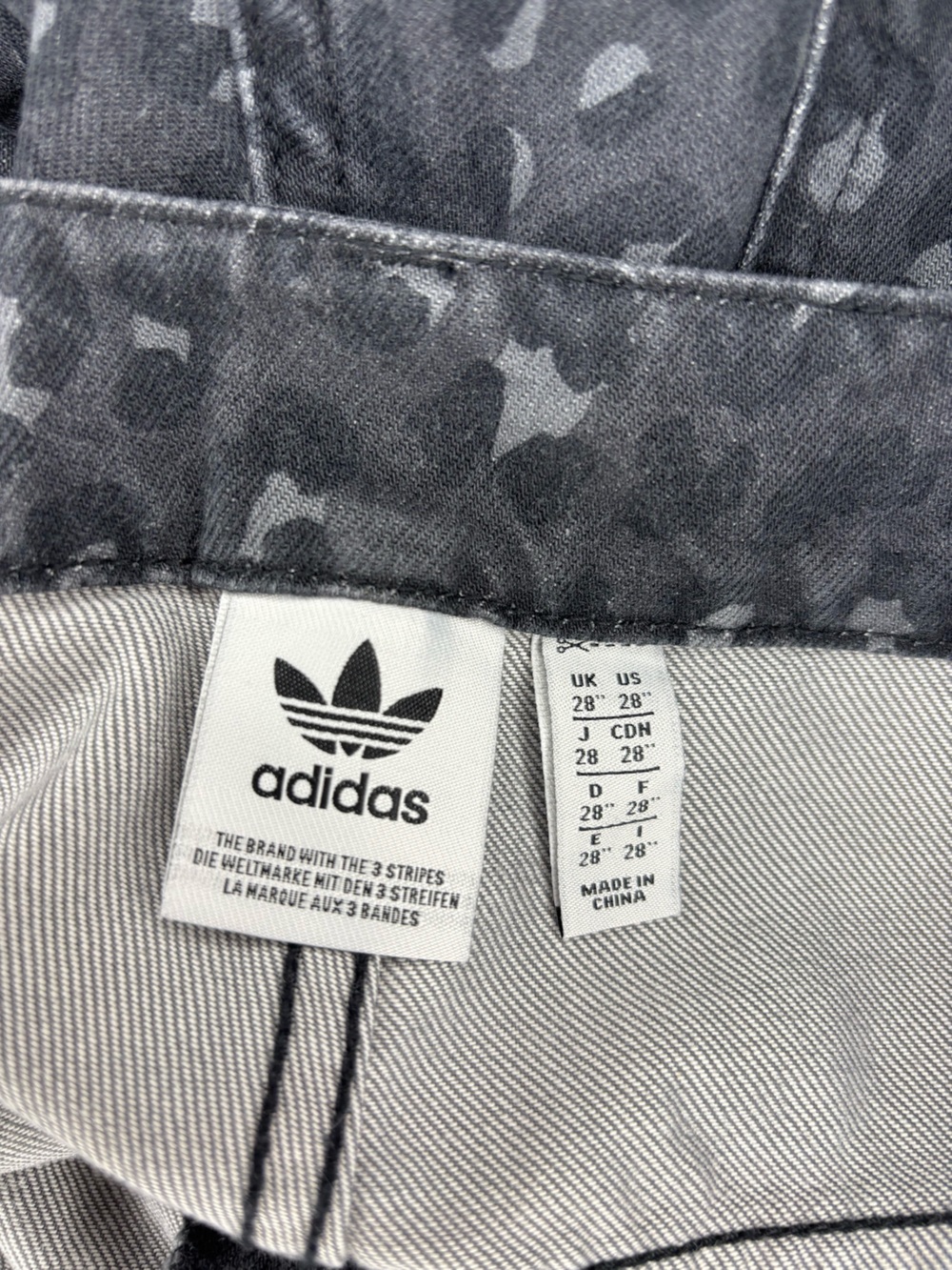 Adidas Originals Denim Loose Pants in Carbon Snow Leopard / size 28 / NWOT - Picture 5 of 5